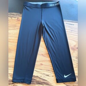 Nike Pro Dri-FIT Cropped Leggings Women’s Small Black Compression Workout Pants